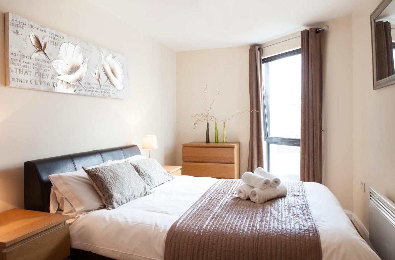 Millennium Plaza By Swa Apartment Cheltenham Bagian luar foto