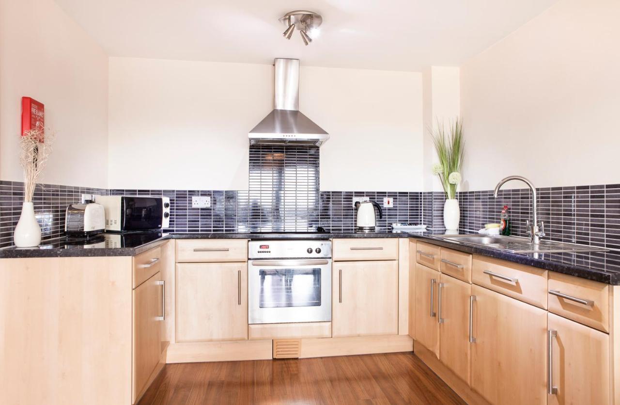 Millennium Plaza By Swa Apartment Cheltenham Bagian luar foto