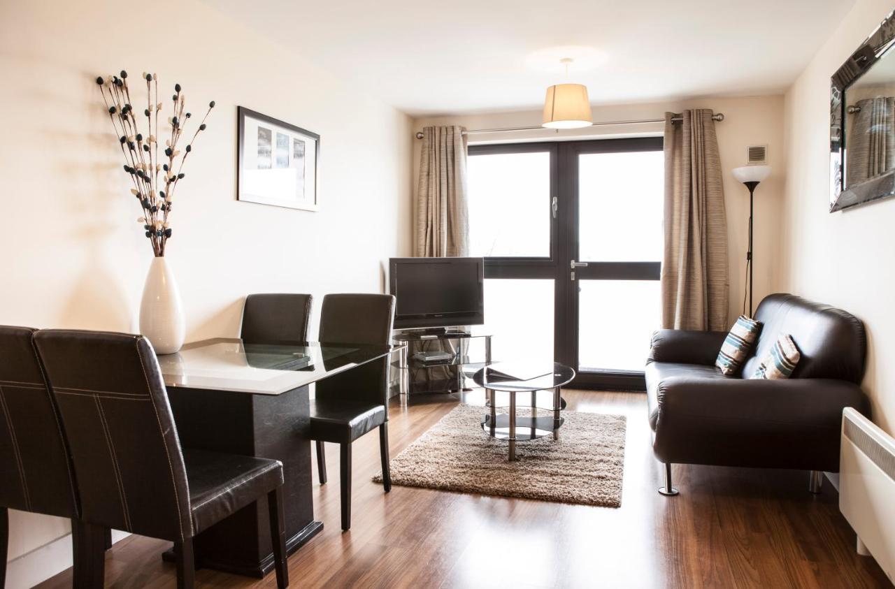 Millennium Plaza By Swa Apartment Cheltenham Bagian luar foto