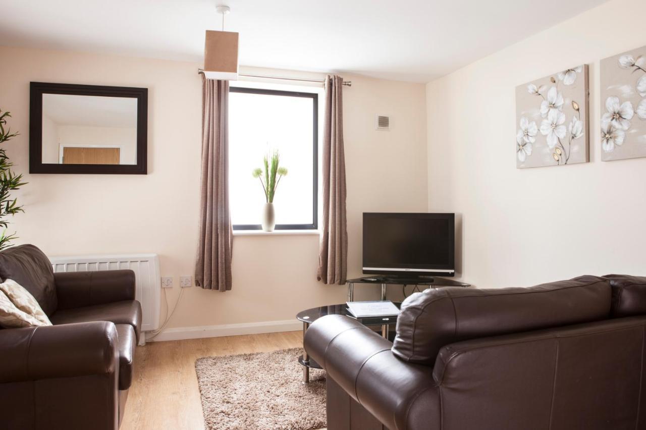 Millennium Plaza By Swa Apartment Cheltenham Bagian luar foto