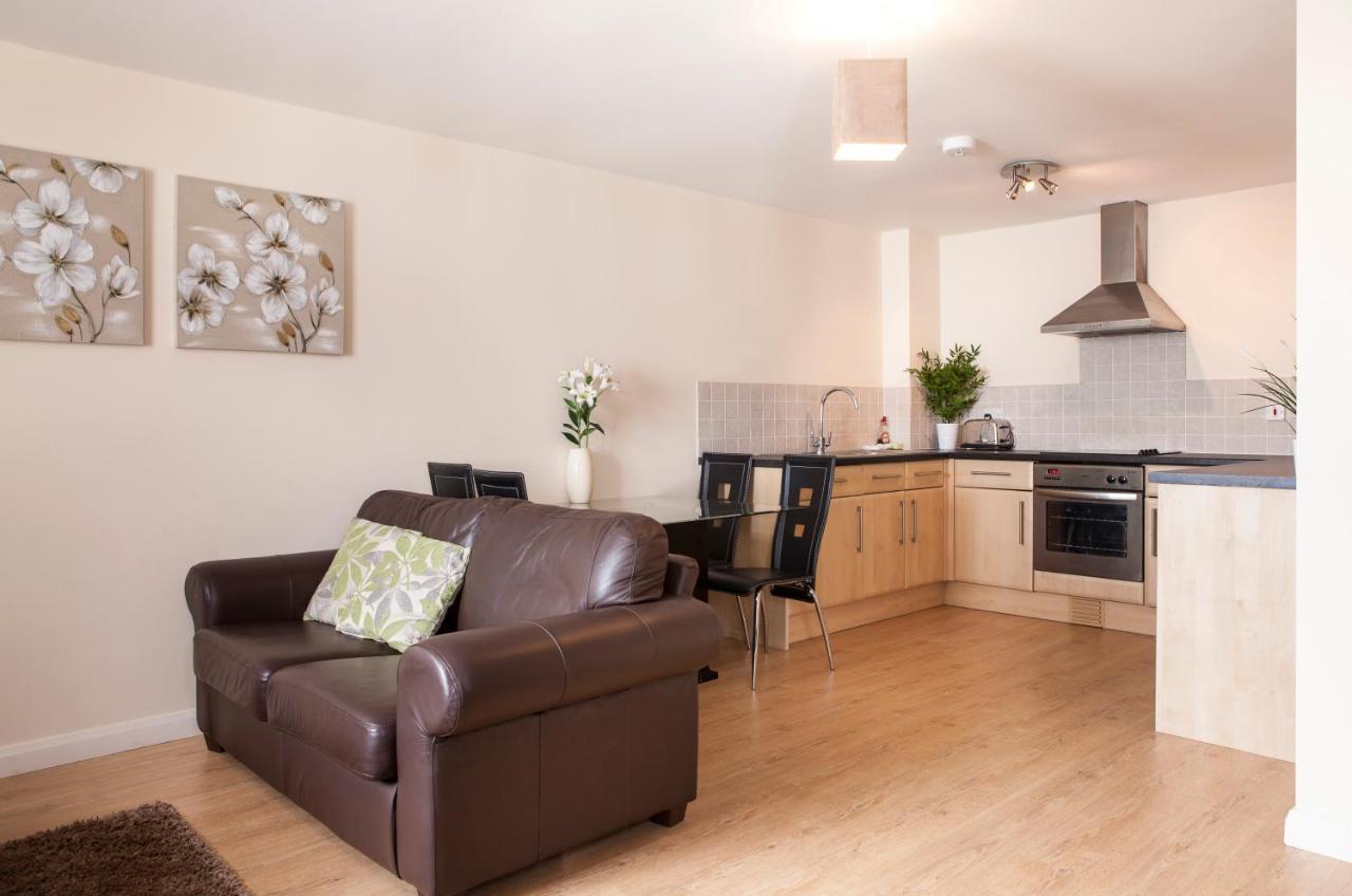 Millennium Plaza By Swa Apartment Cheltenham Bagian luar foto