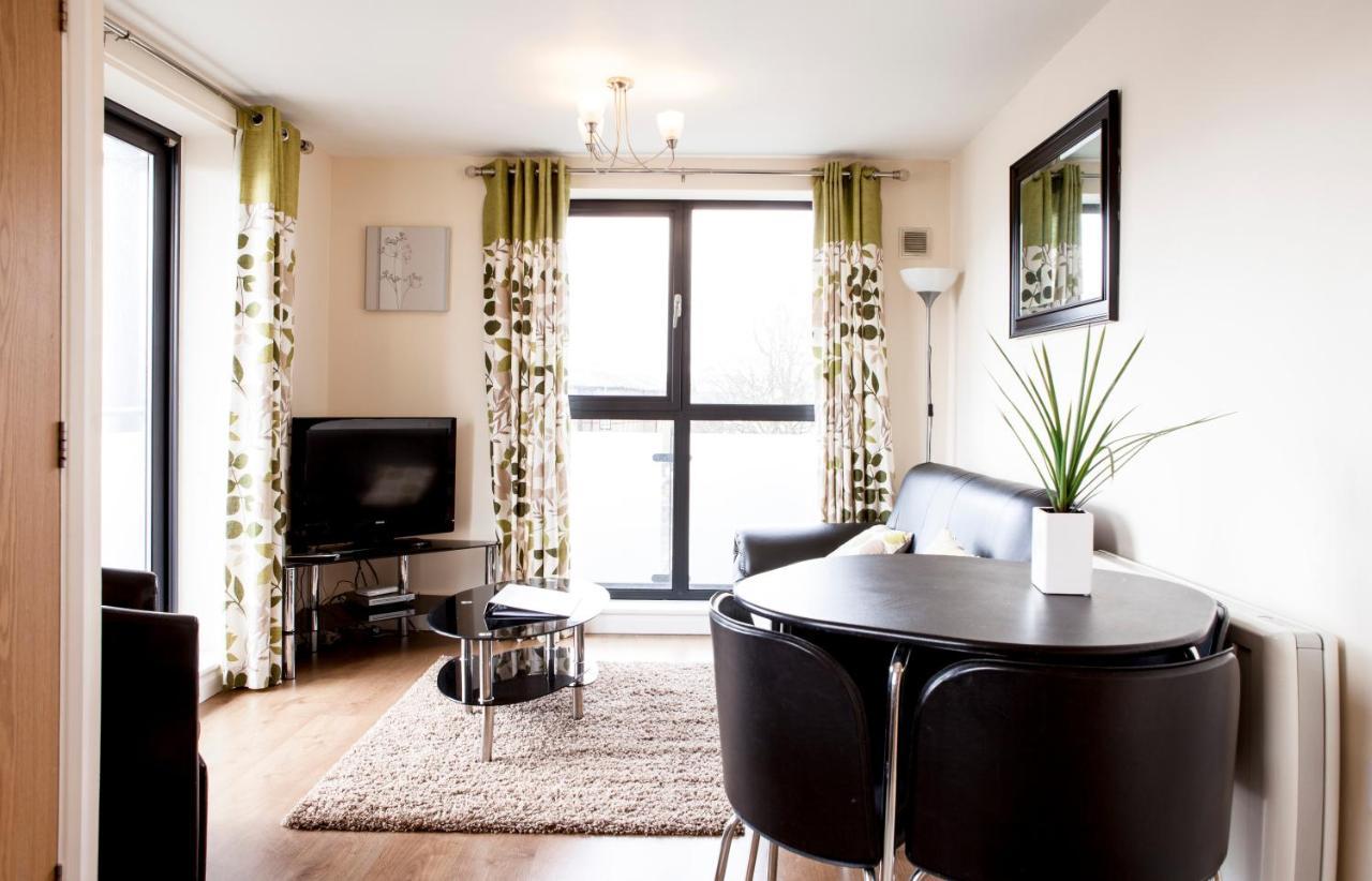 Millennium Plaza By Swa Apartment Cheltenham Bagian luar foto